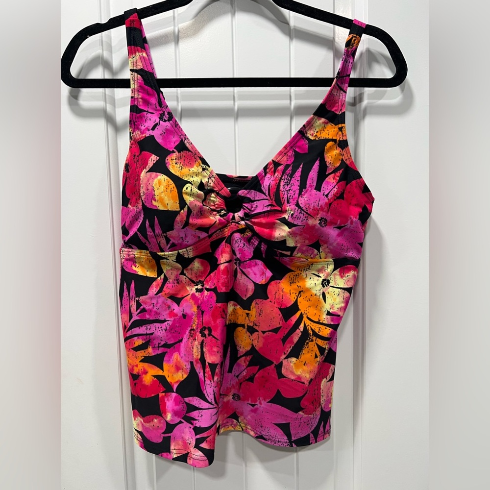 OCEAN DREAM Signature Multicolor Tankini Top Size 12.
